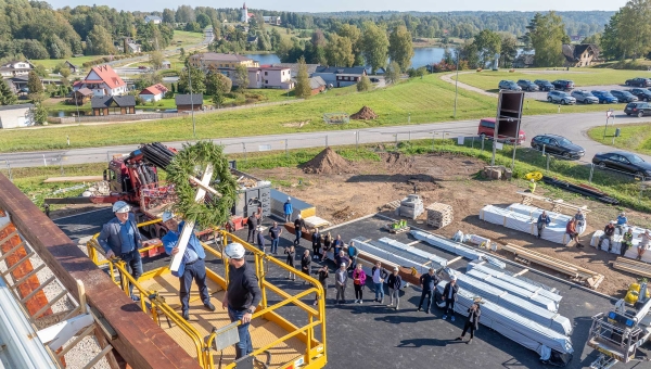 Eesti kauneima vaatega kauplusehoones peeti sarikapidu